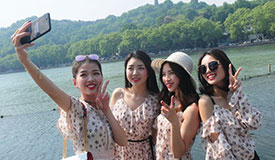 “黄山谈话”40载：旅游成为人生“必需品” 旅游成为生活新方式